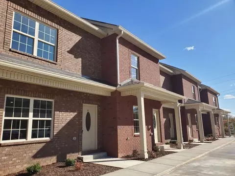 449 Oak St, Clarksville, TN 37042