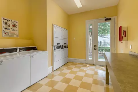 8775 Wellesley Lake Dr, Orlando, FL 32818 photo 18