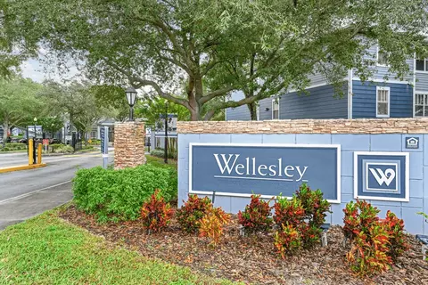 8775 Wellesley Lake Dr, Orlando, FL 32818 photo 7