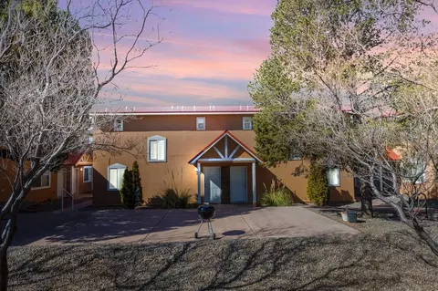 501 Girard Blvd SE, Albuquerque, NM 87106