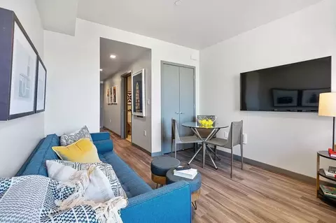 235 Valencia St, San Francisco, CA 94103