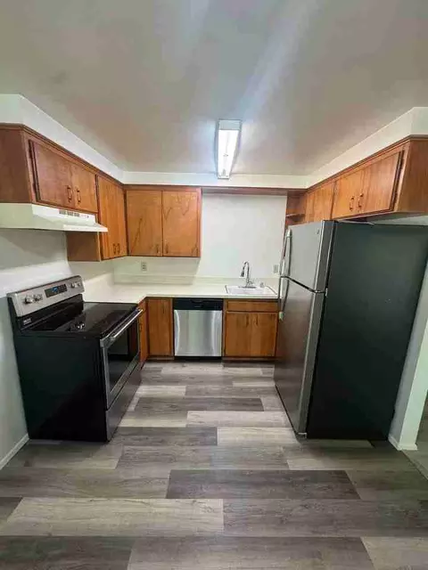 10833 10835 Se 200th St #10833-10833, Kent, WA 98031