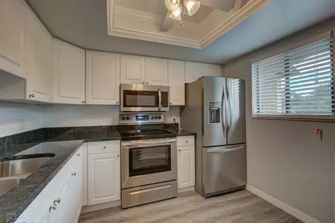 3400 Beneva Rd, Sarasota, FL 34232