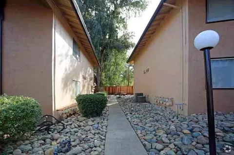 5844 Garden Park Ct, Carmichael, CA 95608 photo 5