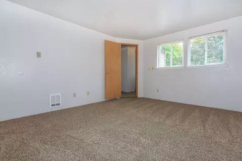 10111 9th Ave W, Everett, WA 98204