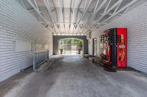 1500 W Lovers Ln, Arlington, TX 76013 photo 41