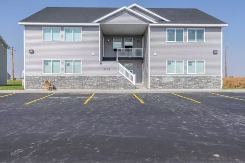 6205 N Silver Fox Rd, Idaho Falls, ID 83401