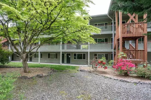 811 13th Ave SE, Olympia, WA 98501