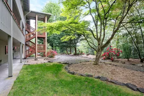 811 13th Ave SE, Olympia, WA 98501