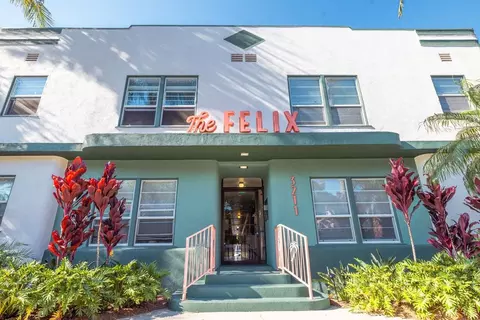 3211 E 2nd St, Long Beach, CA 90803