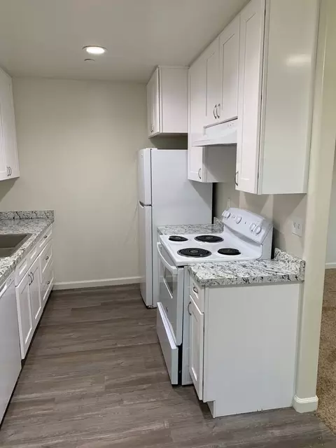 3762 N Cedar Ave, Fresno, CA 93726