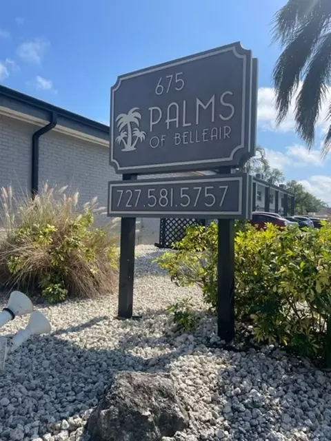 675 Indian Rocks Rd N, Belleair Bluffs, FL 33770