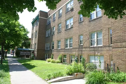 2552 Garfield Ave, Minneapolis, MN 55405