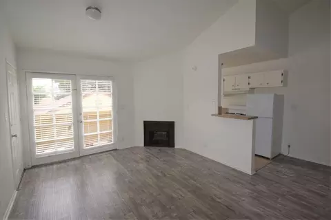 5754 Colfax Ave, Los Angeles, CA 91601