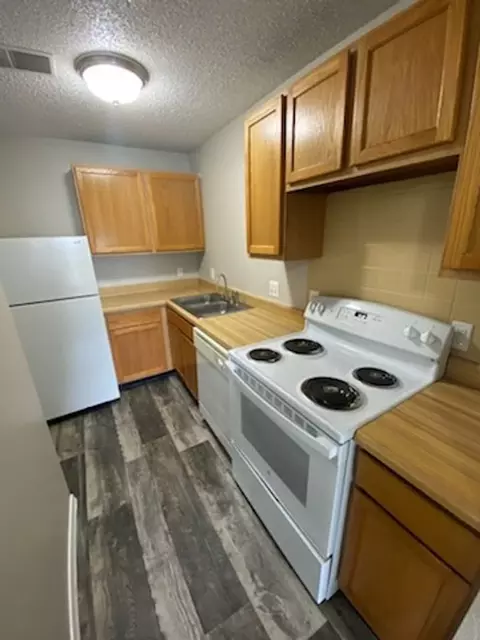 2701 S Emporia St, Wichita, KS 67216