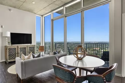 5927 Almeda Rd, Houston, TX 77004 photo 3