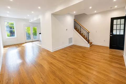 727 Quebec Pl NW, Washington, DC 20010