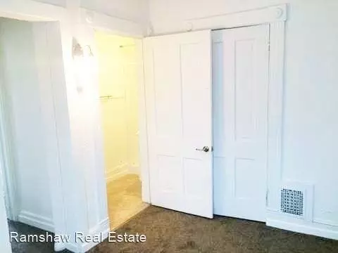 704 Stoughton St, Urbana, IL 61801