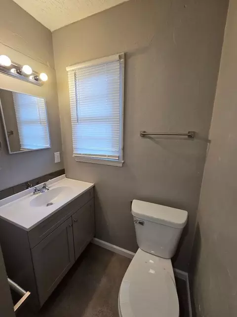 1840 S Hiram St, Wichita, KS 67213