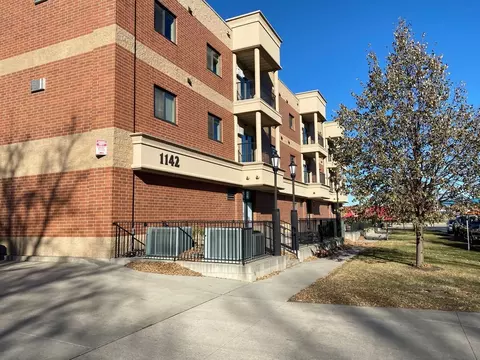 1142 17th St N, Fargo, ND 58102