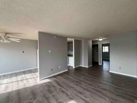 2135 SE 122nd Ave, Portland, OR 97233