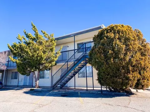 1800 Carlisle Blvd NE, Albuquerque, NM 87110