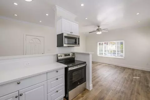 1217 N Berendo St, Los Angeles, CA 90029