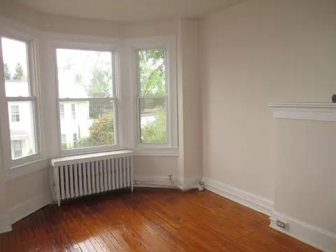 902 W 37th St, Baltimore, MD 21211