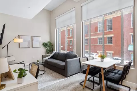 205 W 4th St, Cincinnati, OH 45202