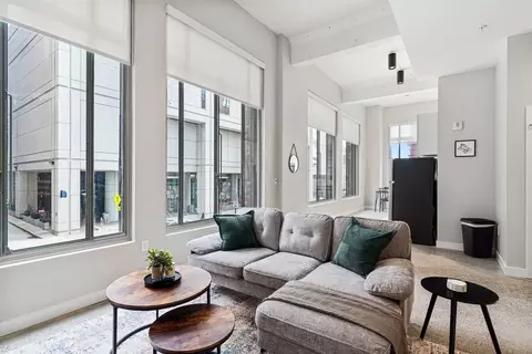 205 W 4th St, Cincinnati, OH 45202