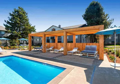 2700 W Powell Blvd, Gresham, OR 97030 photo 9