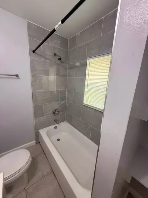 140 E 5th St Units 1-3 #140-140, Jacksonville, FL 32206
