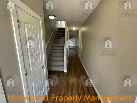 1410 Marigold Dr, Independence, OR 97351