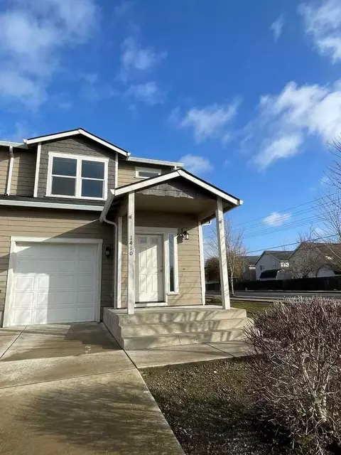 1410 Marigold Dr, Independence, OR 97351