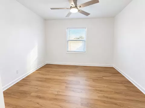 990 Palm Ave, West Hollywood, CA 90069 photo 2