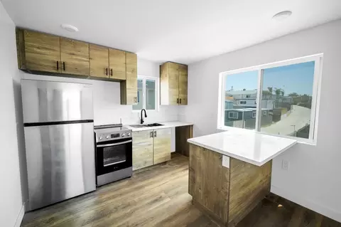 2325 Comstock St, San Diego, CA 92111