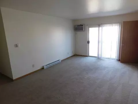 209 Roosevelt Dr, West Bend, WI 53090 photo 29