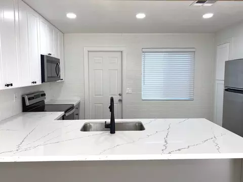 1150 E Orange St, Tempe, AZ 85281 photo 2