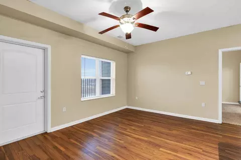 2002 W Bradley Ave, Champaign, IL 61821 photo 9