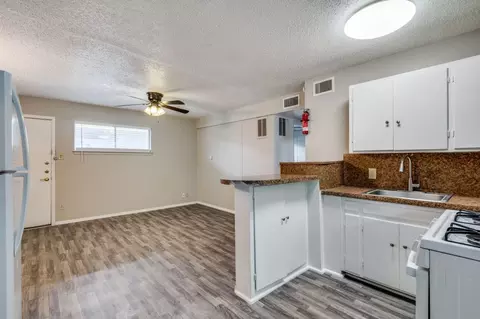 2213 Capri Dr, Fort Worth, TX 76114
