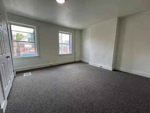 821 Collins Ave, Pittsburgh, PA 15206