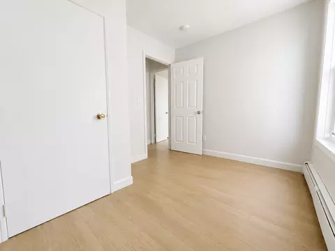 3972 Bronx Blvd, New York, NY 10466