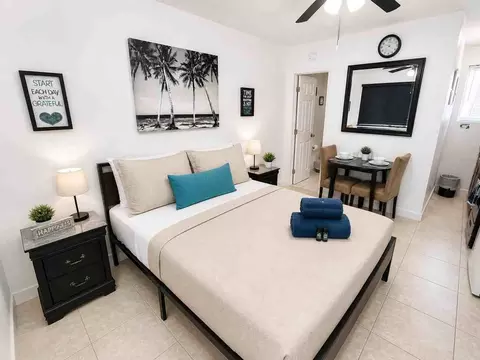 338 Van Buren St, Hollywood, FL 33019