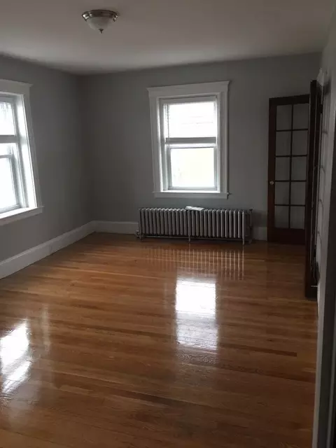 157 Lafayette St, Salem, MA 01970