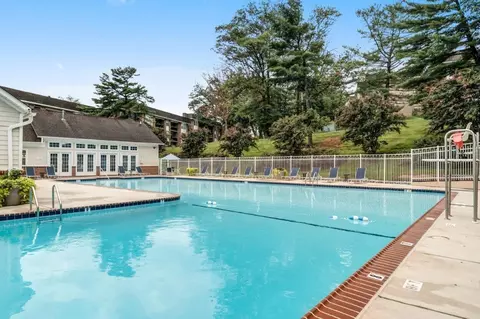 1801 Hampshire Green Ln, Silver Spring, MD 20903 photo 18