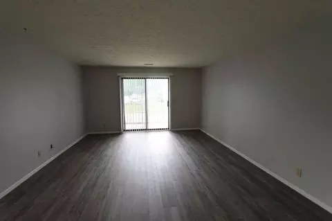 4921 Copper Creek Rd, Omaha, NE 68157