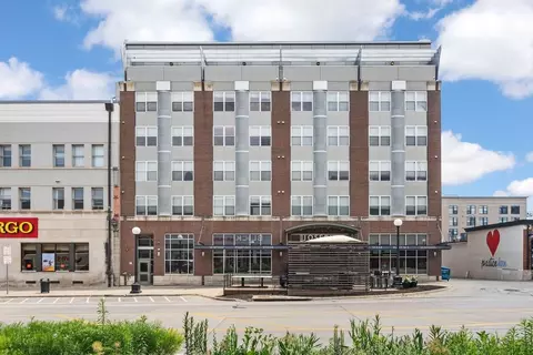 210 S Clinton St, Iowa City, IA 52240