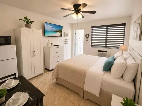 338 Van Buren St, Hollywood, FL 33019