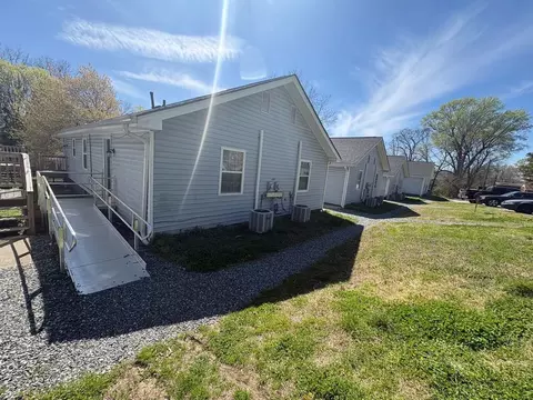 1001 E Bragg St, Greensboro, NC 27406