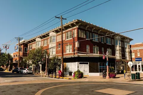 210 Maryland Plz, Saint Louis, MO 63108 photo 9